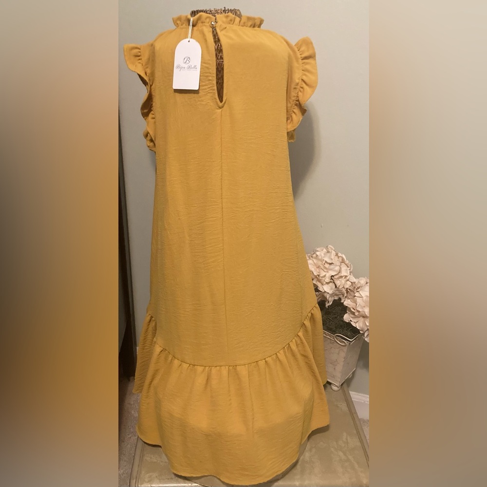 J. Her Smocked Ruffle Dress NWT - Picture 3 of 10